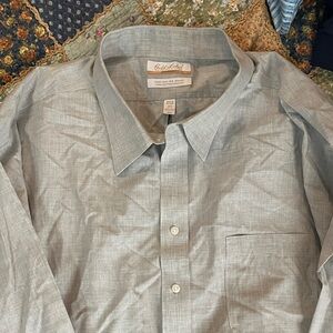 Roundtree and York new dress shirt